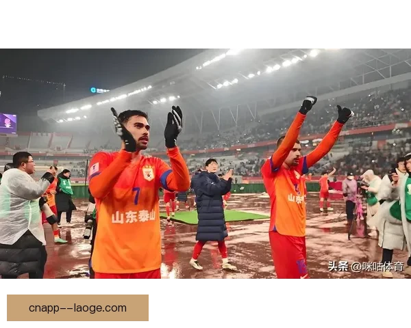 亚冠精英联赛山东泰山客场苦战仍负浦项制铁出线形势再添压力